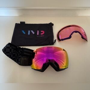Giro Ski/Snowboard Mirrored Goggles - LIKE NEW
